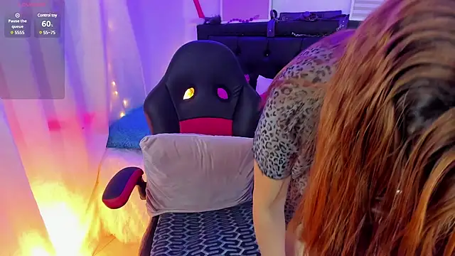 Snapshot of lonely_shewolf chatting on 01-29-25, 08:35 lonely shewolf online show from 01-29-25, 08:35