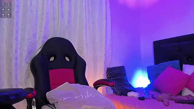 Snapshot of lonely_shewolf chatting on 03-10-25, 08:12 lonely shewolf online show from 03-10-25, 08:12