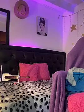 Snapshot of lonely_shewolf chatting on 02-21-26, 06:42 lonely shewolf online show from 02-21-26, 06:42