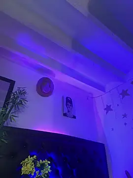 Snapshot of lonely_shewolf chatting on 02-26-26, 03:44 lonely shewolf online show from 02-26-26, 03:44