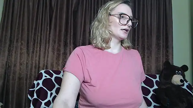 alicesweet21 online show from 03-04-25, 12:50