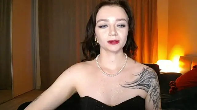 Snapshot of Shadow_Passion chatting on 12-10-24, 11:11 Shadow Passion online show from 12-10-24, 11:11