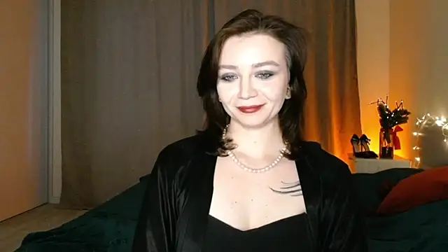 Snapshot of Shadow_Passion chatting on 01-09-25, 10:52 Shadow Passion online show from 01-09-25, 10:52