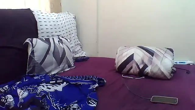 AddictiveAssCurves online show from 09-17-25, 07:21