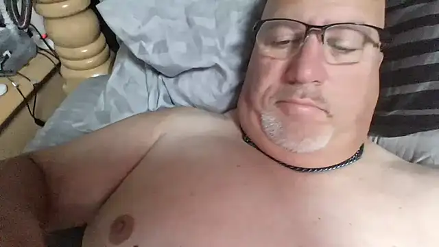 Bigbear0563 online show from 10-14-25, 03:57