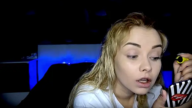 StephanieSweety online show from 11-14-25, 11:31