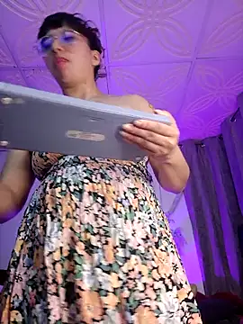 Piafisher1 online show from 09-30-25, 01:10