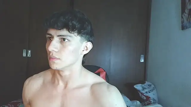 aresholland online show from 10-22-25, 03:18