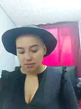 TamySweetness online show from 12-19-24, 09:49