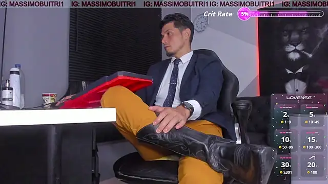 Snapshot of massimo_g chatting on 10-17-25, 01:53 massimo g online show from 10-17-25, 01:53