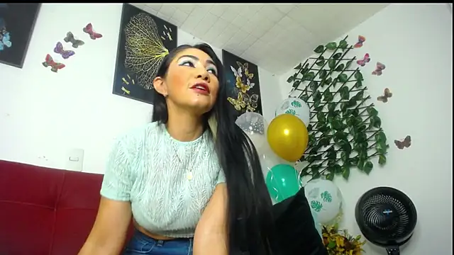 luzcastillo07 online show from 03-22-25, 04:35