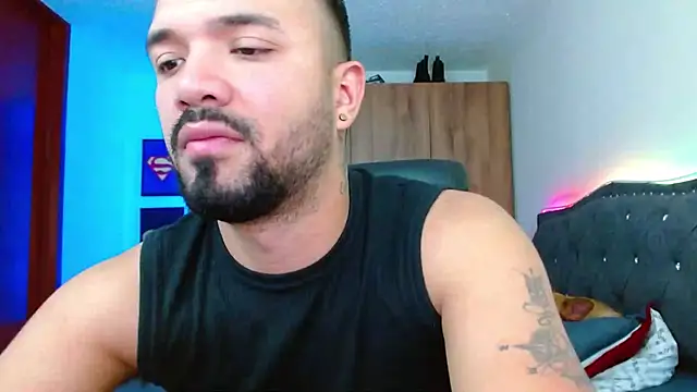 mathew vidal1 online show from 11-17-25, 02:39