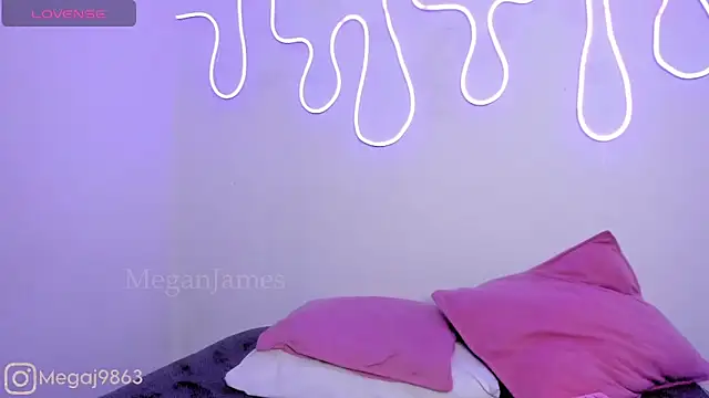 meganjames1 online show from 02-15-25, 02:55