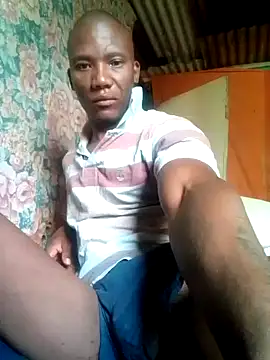 Snapshot of zayona1 chatting on 01-18-26, 05:44 zayona1 online show from 01-18-26, 05:44