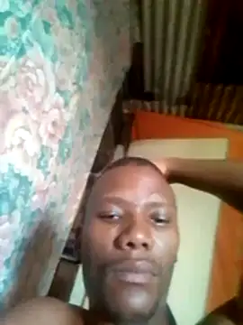 Snapshot of zayona1 chatting on 02-12-26, 07:03 zayona1 online show from 02-12-26, 07:03