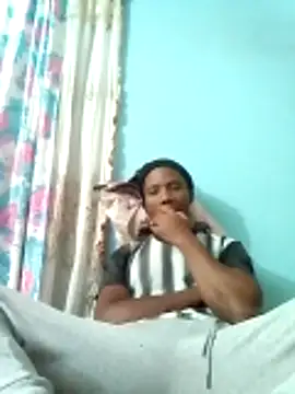 Snapshot of zayona1 chatting on 03-05-26, 10:28 zayona1 online show from 03-05-26, 10:28