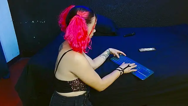 Snapshot of ASTRIDBULM chatting on 11-23-25, 03:45 ASTRIDBULM online show from 11-23-25, 03:45