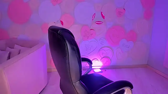 MileyCruz  online show from 12-21-24, 10:39