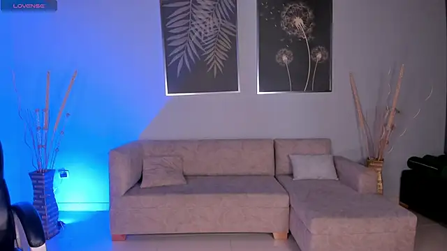 BiancaPierce online show from 11-14-25, 12:04