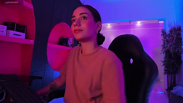 LucianaCarter online show from 10-25-25, 03:36