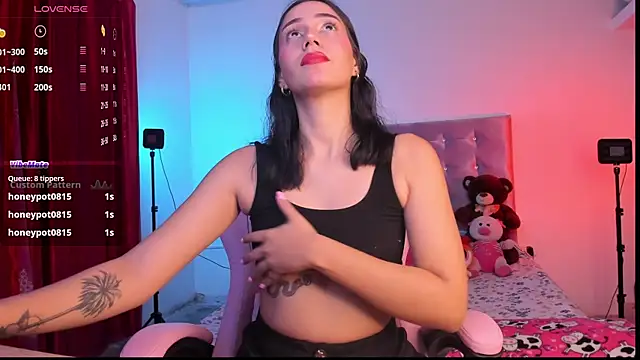 LucianaCarter online show from 12-21-25, 08:21