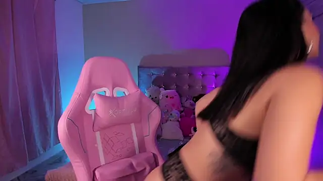 LucianaCarter online show from 02-06-26, 05:23