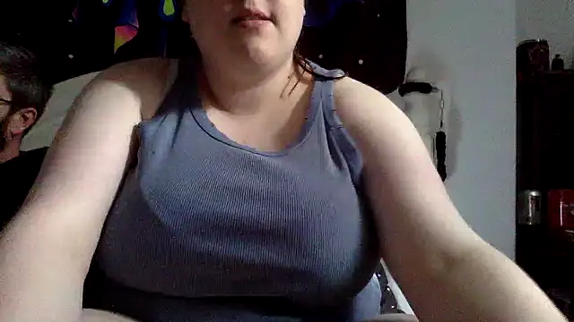 Snapshot of Sexycurvyemilyy chatting on 09-18-25, 01:02 Sexycurvyemilyy online show from 09-18-25, 01:02