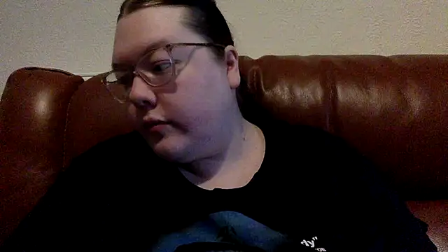 Sexycurvyemilyy online show from 01-19-26, 12:42