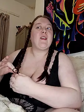 Snapshot of Sexycurvyemilyy chatting on 03-12-26, 10:05 Sexycurvyemilyy online show from 03-12-26, 10:05