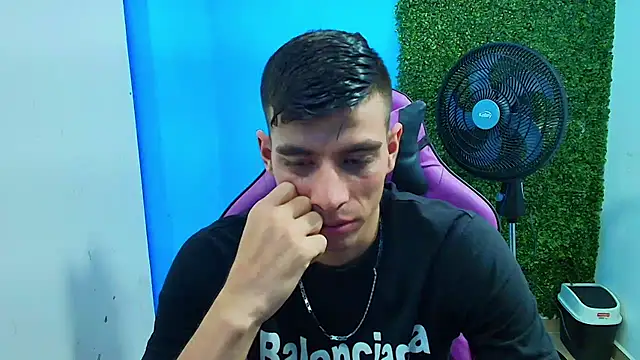 DEIBY BABY online show from 01-17-25, 04:49