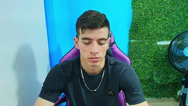 DEIBY BABY online show from 01-24-25, 04:48