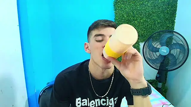 DEIBY BABY online show from 01-29-25, 03:54