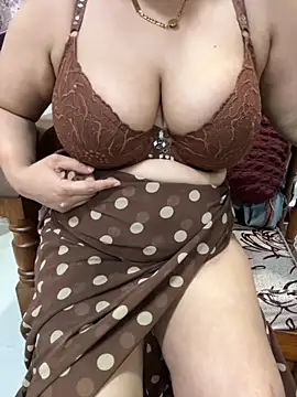 Sexybomb33 online show from 11-12-25, 08:19