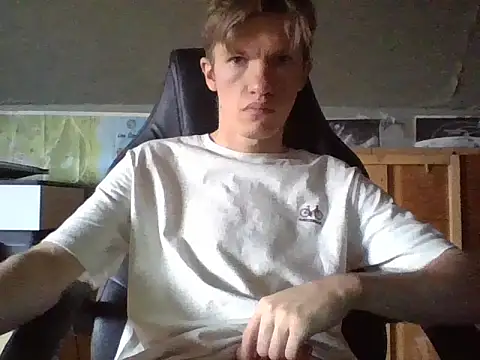 BoyTheKingHUN online show from 07-20-26, 05:04