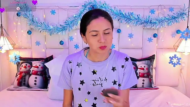 SarahSophia  online show from 12-16-24, 11:33