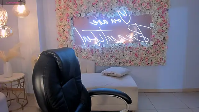 SunnyRivers online show from 12-18-25, 11:27