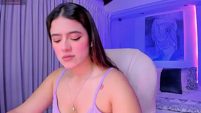 Snapshot of nathalie_rivers chatting on 02-18-26, 11:28 nathalie rivers online show from 02-18-26, 11:28