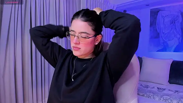 Snapshot of nathalie_rivers chatting on 02-19-26, 11:28 nathalie rivers online show from 02-19-26, 11:28