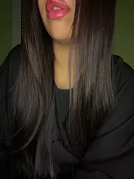 Snapshot of Mayacrayzi chatting on 03-28-26, 09:31 Mayacrayzi online show from 03-28-26, 09:31