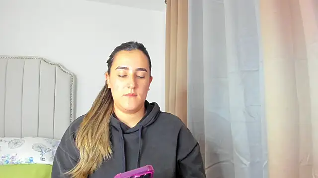 Snapshot of Hanna86 chatting on 02-10-26, 08:02 Hanna86 online show from 02-10-26, 08:02