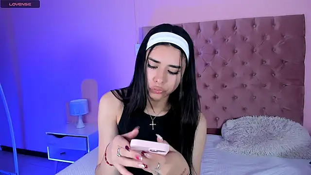 AmyOlimpo online show from 02-24-25, 01:35