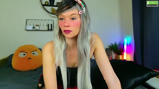 Snapshot of Kittychatte chatting on 12-15-24, 08:36 Kittychatte online show from 12-15-24, 08:36