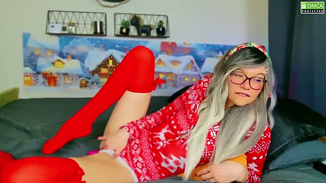 Snapshot of Kittychatte chatting on 12-24-24, 07:28 Kittychatte online show from 12-24-24, 07:28