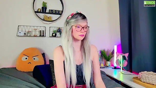 Snapshot of Kittychatte chatting on 01-11-25, 07:39 Kittychatte online show from 01-11-25, 07:39