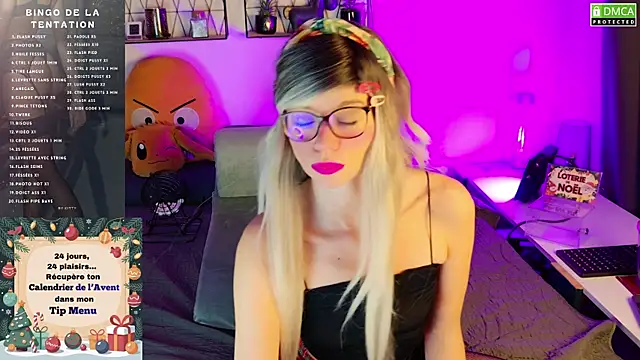 Snapshot of Kittychatte chatting on 11-29-25, 10:29 Kittychatte online show from 11-29-25, 10:29