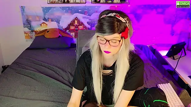 Snapshot of Kittychatte chatting on 01-13-26, 09:09 Kittychatte online show from 01-13-26, 09:09