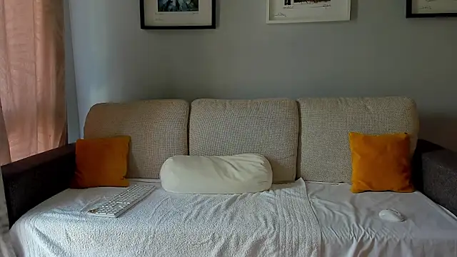 Snapshot of bellahot77 chatting on 09-30-25, 08:52 bellahot77 online show from 09-30-25, 08:52