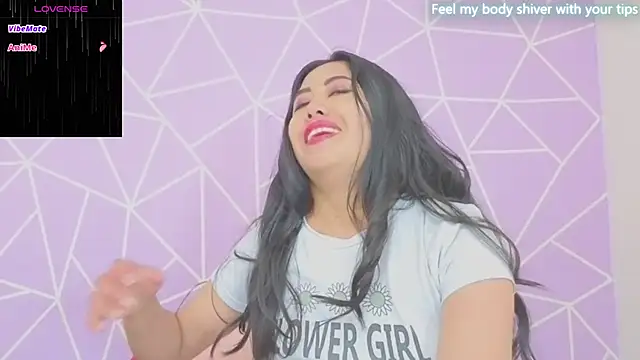 Snapshot of altheamoore chatting on 10-07-25, 07:11 altheamoore online show from 10-07-25, 07:11