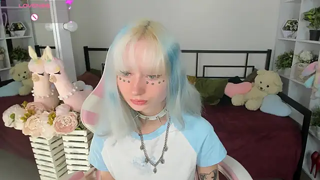 Katia Kim online show from 04-24-26, 05:21