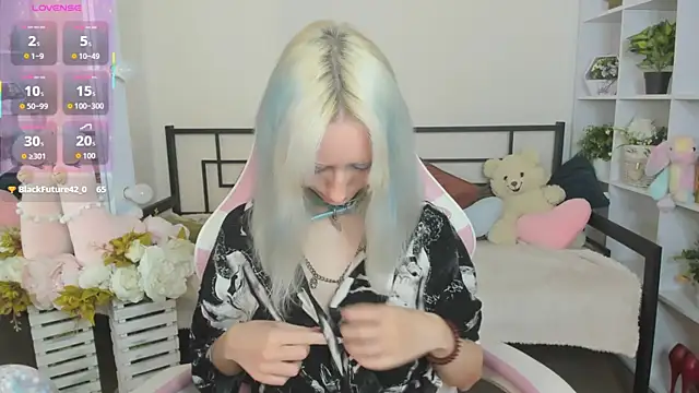 Katia Kim online show from 05-09-26, 05:12
